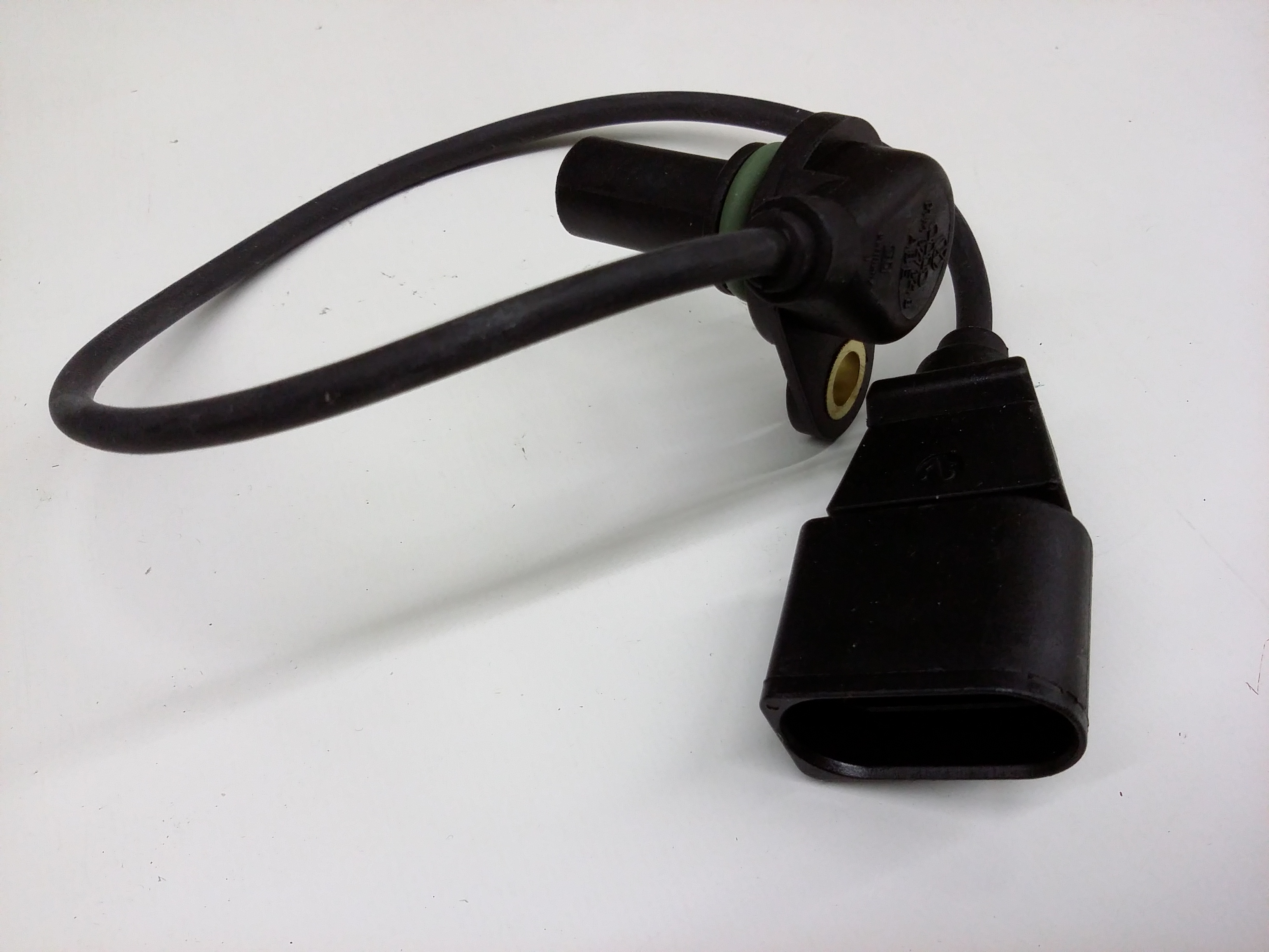 2004 Volkswagen Jetta Vehicle Speed Sensor 01M927321B Genuine